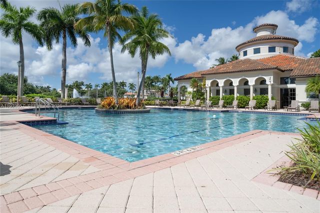 1547 Mariner Way, Hollywood, FL 33019