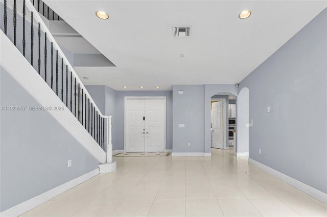 1547 Mariner Way, Hollywood, FL 33019
