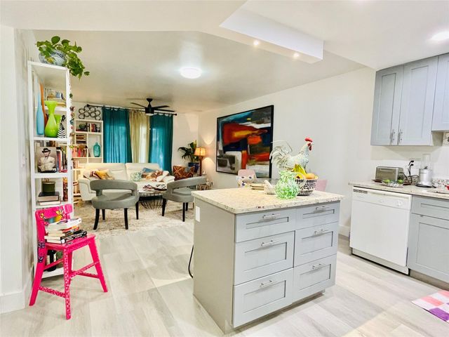 257 S Cypress Road 414, Pompano Beach, FL 33060