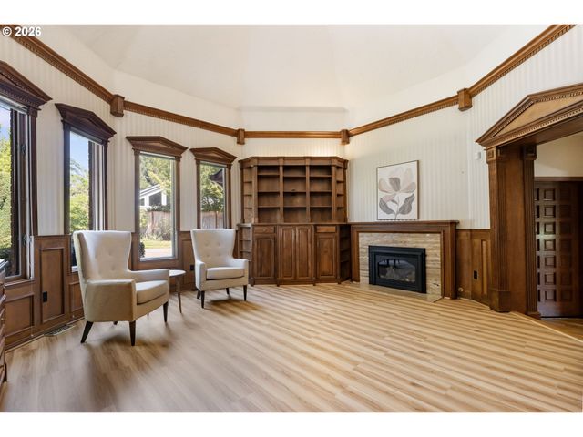 16922 Nw HAZELGROVE Ct, Beaverton, OR 97006