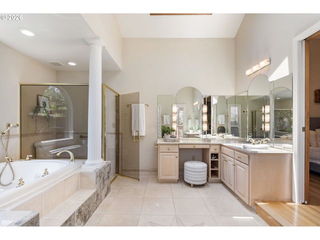 16922 Nw HAZELGROVE Ct, Beaverton, OR 97006