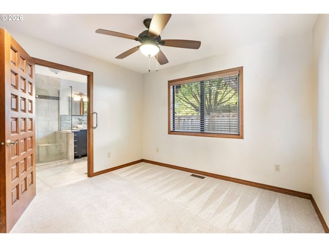 16922 Nw HAZELGROVE Ct, Beaverton, OR 97006