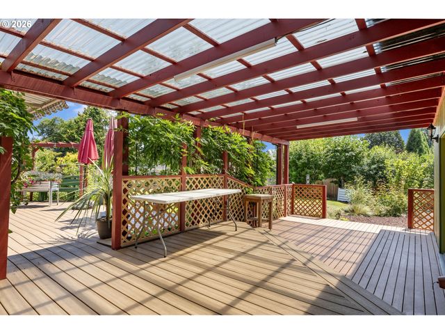 16922 Nw HAZELGROVE Ct, Beaverton, OR 97006