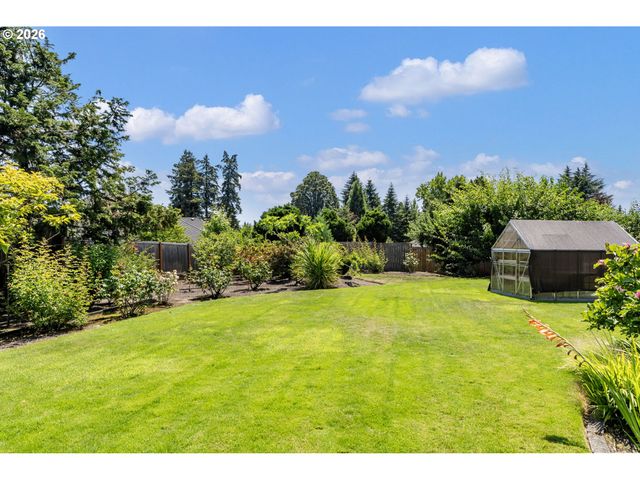 16922 Nw HAZELGROVE Ct, Beaverton, OR 97006