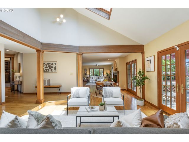 16922 Nw HAZELGROVE Ct, Beaverton, OR 97006