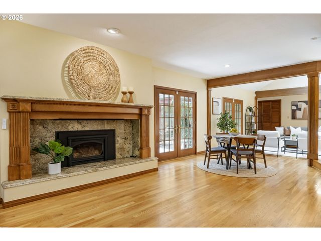 16922 Nw HAZELGROVE Ct, Beaverton, OR 97006