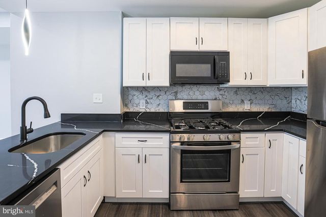 518 PARKSLEY AVE, Baltimore, MD 21223