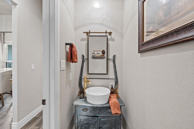 104 Lower Cedar CV, Georgetown, TX 78633