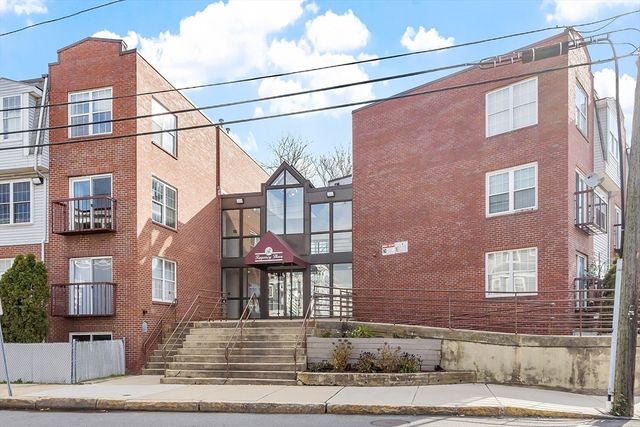 20 Knox St 43, Lawrence, MA 01841