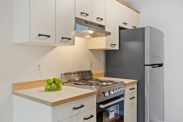 20 Knox St 43, Lawrence, MA 01841