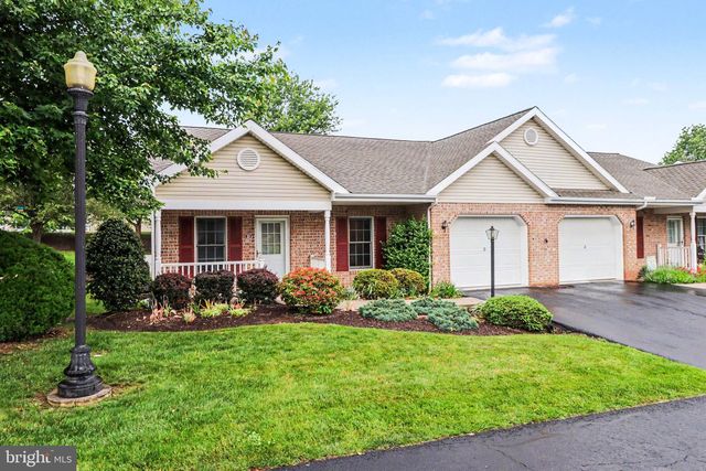19 BLUE MOUNTAIN VIS, Mechanicsburg, PA 17050
