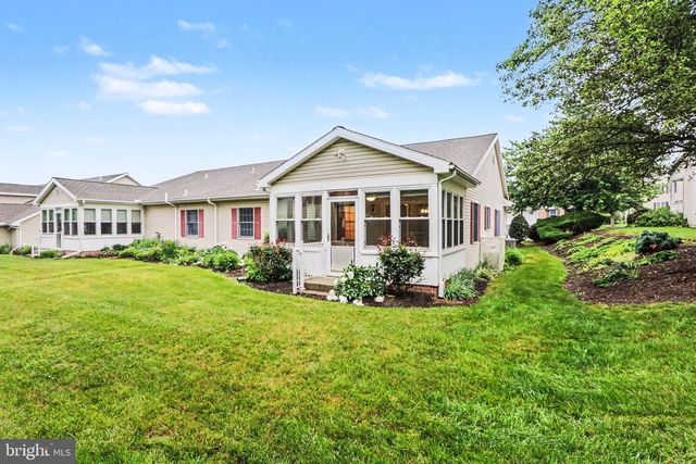 19 BLUE MOUNTAIN VIS, Mechanicsburg, PA 17050