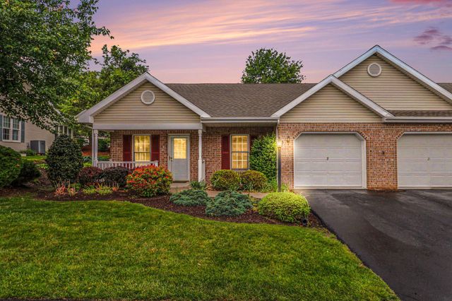 19 BLUE MOUNTAIN VIS, Mechanicsburg, PA 17050