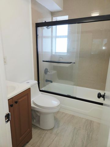 1839 PLUNKETT Street 2, Hollywood, FL 33020