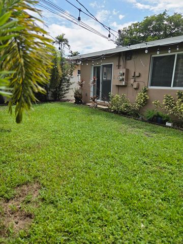 1839 PLUNKETT Street 2, Hollywood, FL 33020