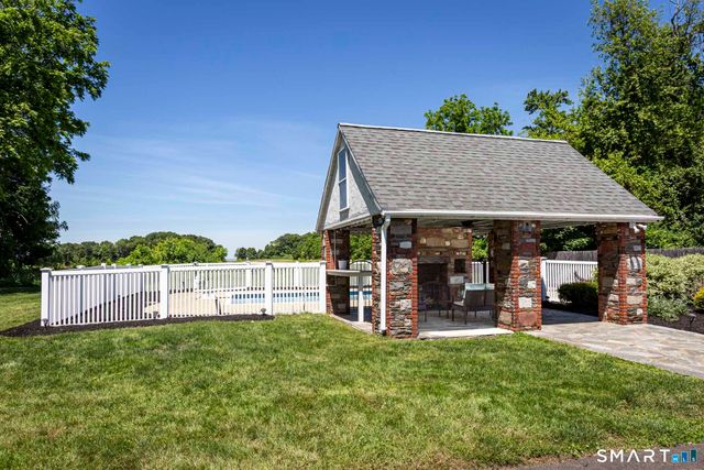 229 Avery Street, South Windsor, CT 06074