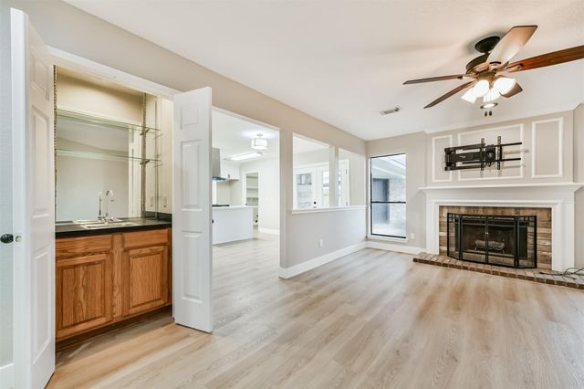 2117 Spinnaker Drive, League City, TX 77573