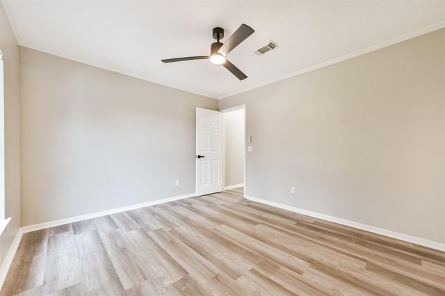 2117 Spinnaker Drive, League City, TX 77573