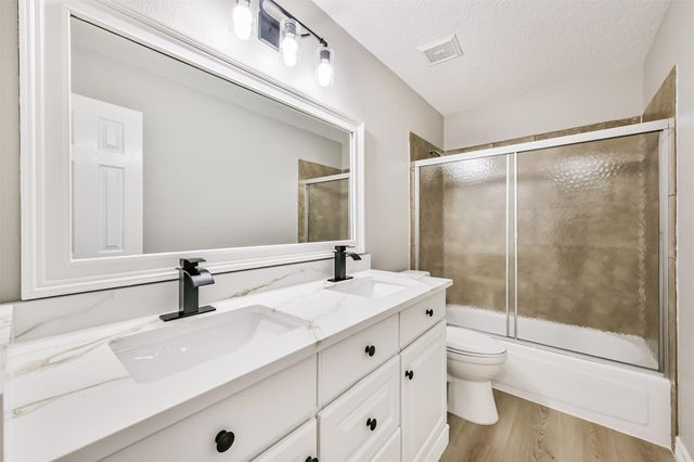 2117 Spinnaker Drive, League City, TX 77573