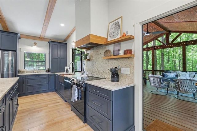 159 Manor Oak Trail, Toccoa, GA 30577