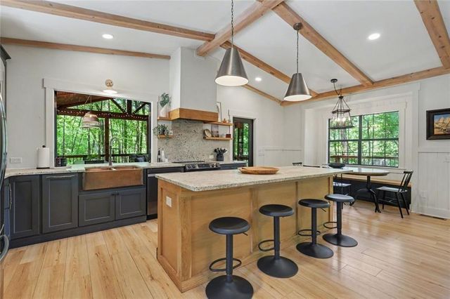 159 Manor Oak Trail, Toccoa, GA 30577