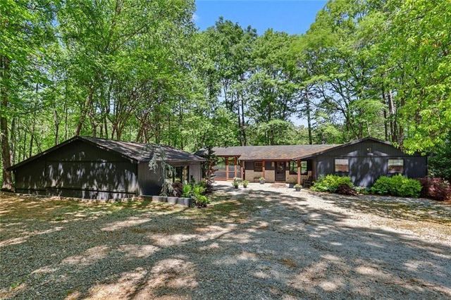 159 Manor Oak Trail, Toccoa, GA 30577