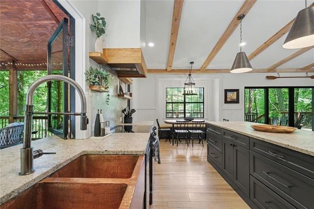 159 Manor Oak Trail, Toccoa, GA 30577