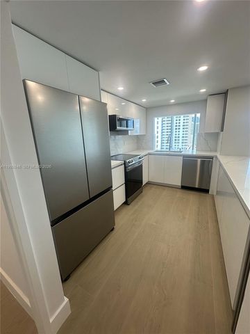 2655 Collins Ave 1204, Miami Beach, FL 33140