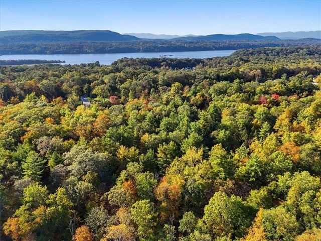4888 Albany Post Road, Staatsburg, NY 12538