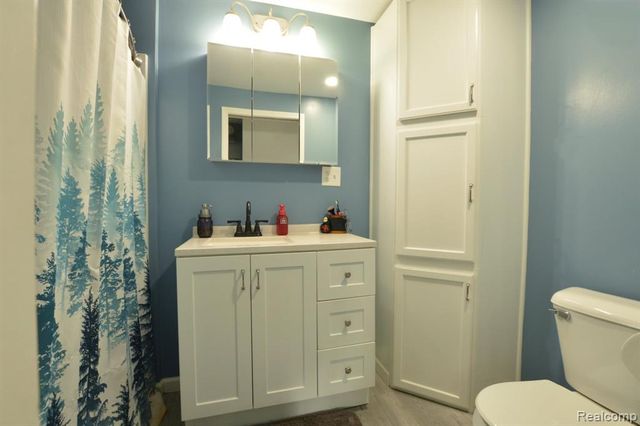 4051 Red Wing Drive, Flint, MI 48532