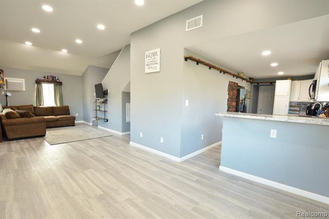 4051 Red Wing Drive, Flint, MI 48532