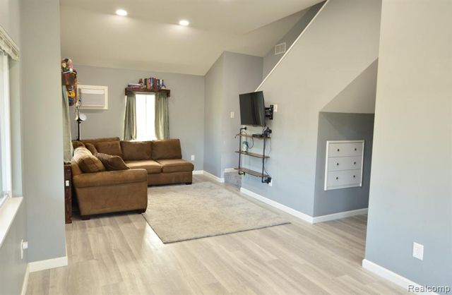 4051 Red Wing Drive, Flint, MI 48532