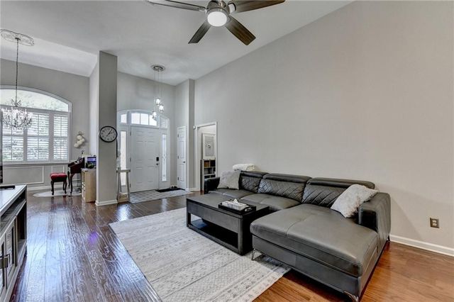 5019 Weatherstone Drive, Buford, GA 30519