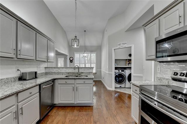 5019 Weatherstone Drive, Buford, GA 30519