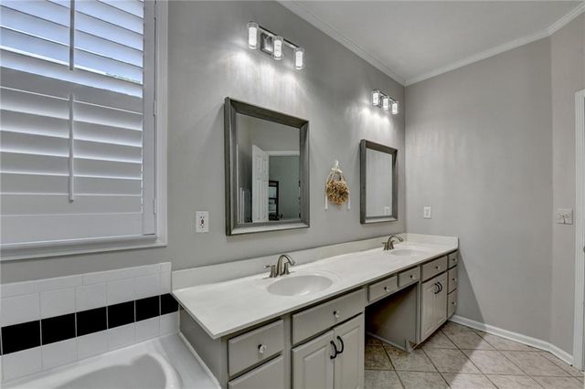 5019 Weatherstone Drive, Buford, GA 30519