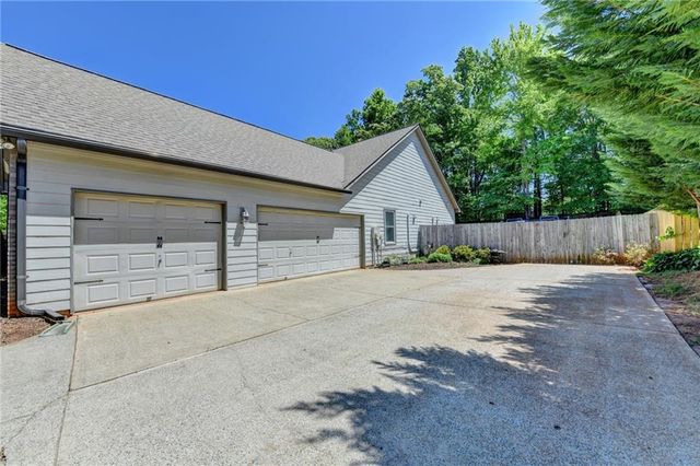 5019 Weatherstone Drive, Buford, GA 30519