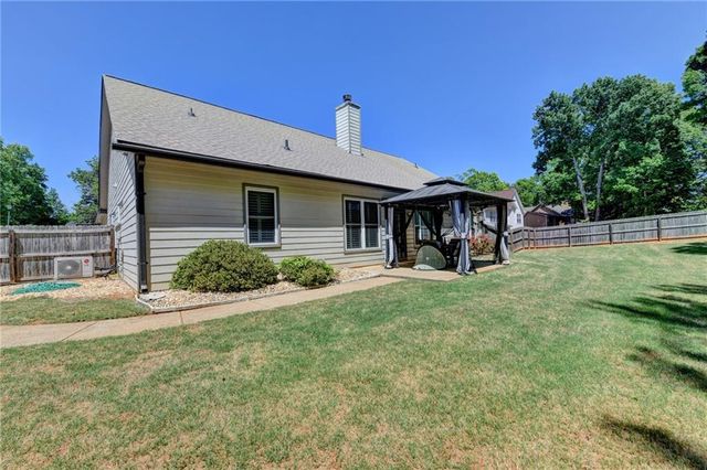 5019 Weatherstone Drive, Buford, GA 30519