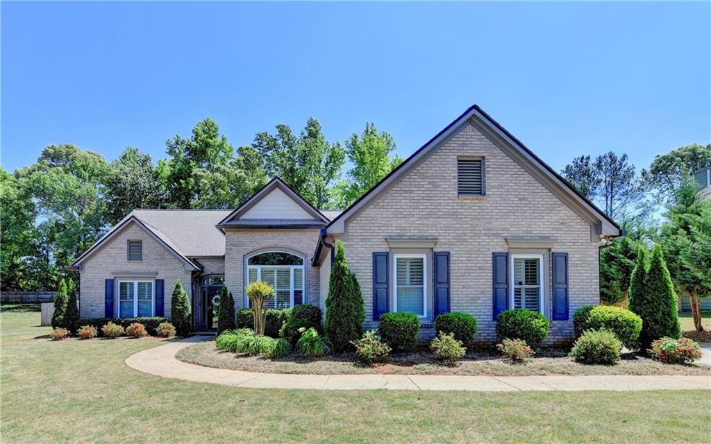 5019 Weatherstone Drive, Buford, GA 30519