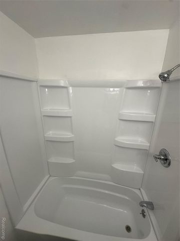 1436 Berrywood Lane, Flint, MI 48507