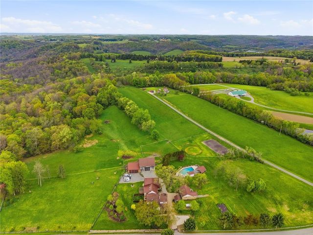 232 Whitestown ROAD, Lancaster Twp, PA 16037