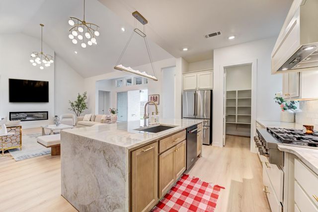 1310 Timber Shores Drive, Missouri City, TX 77459