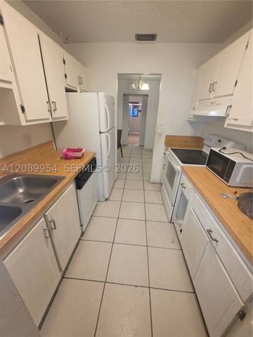 3001 NW 4th Ter 186, Pompano Beach, FL 33064