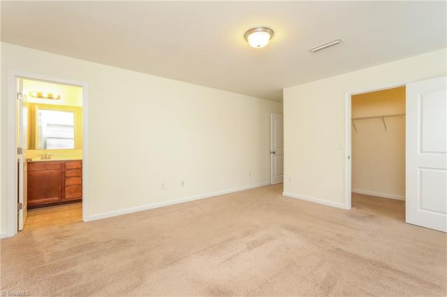 2375 Autumn Mist Drive, Winston-salem, NC 27103