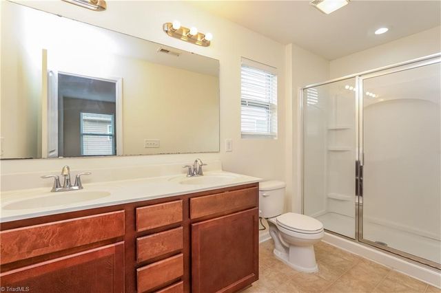 2375 Autumn Mist Drive, Winston-salem, NC 27103