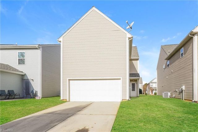 2375 Autumn Mist Drive, Winston-salem, NC 27103