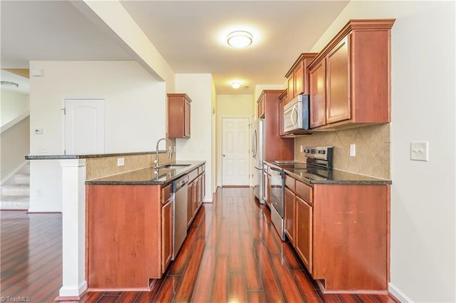 2375 Autumn Mist Drive, Winston-salem, NC 27103