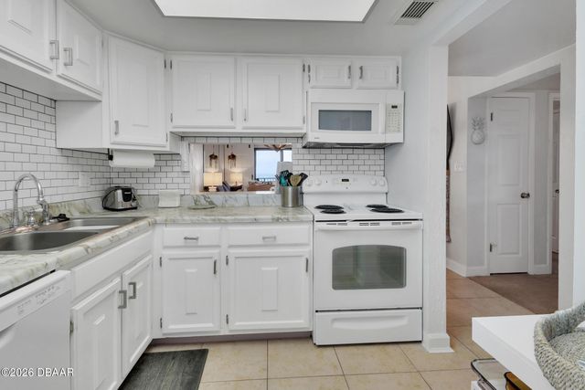 4201 S Atlantic Ave Apt 301, New Smyrna Beach, FL 32169