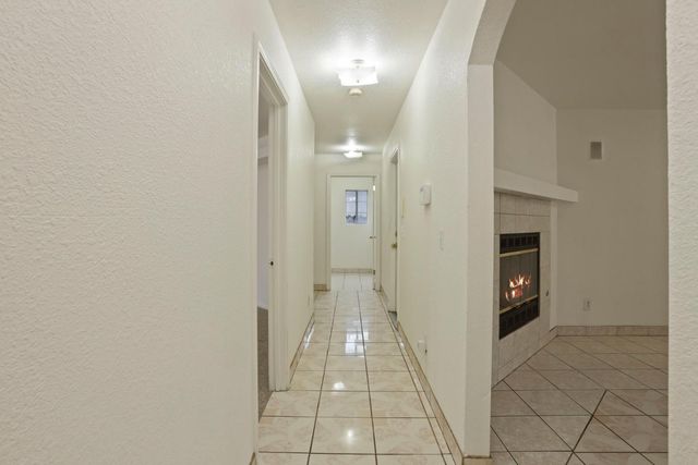 610 Hudson Ln, Modesto, CA 95351