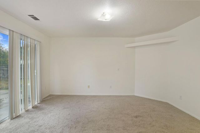 610 Hudson Ln, Modesto, CA 95351