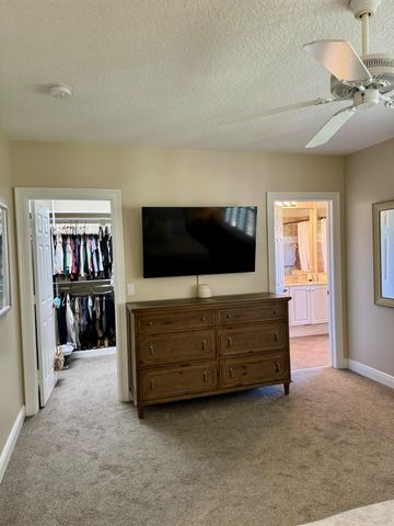 4488 Hickory Drive, Palm Beach Gardens, FL 33418